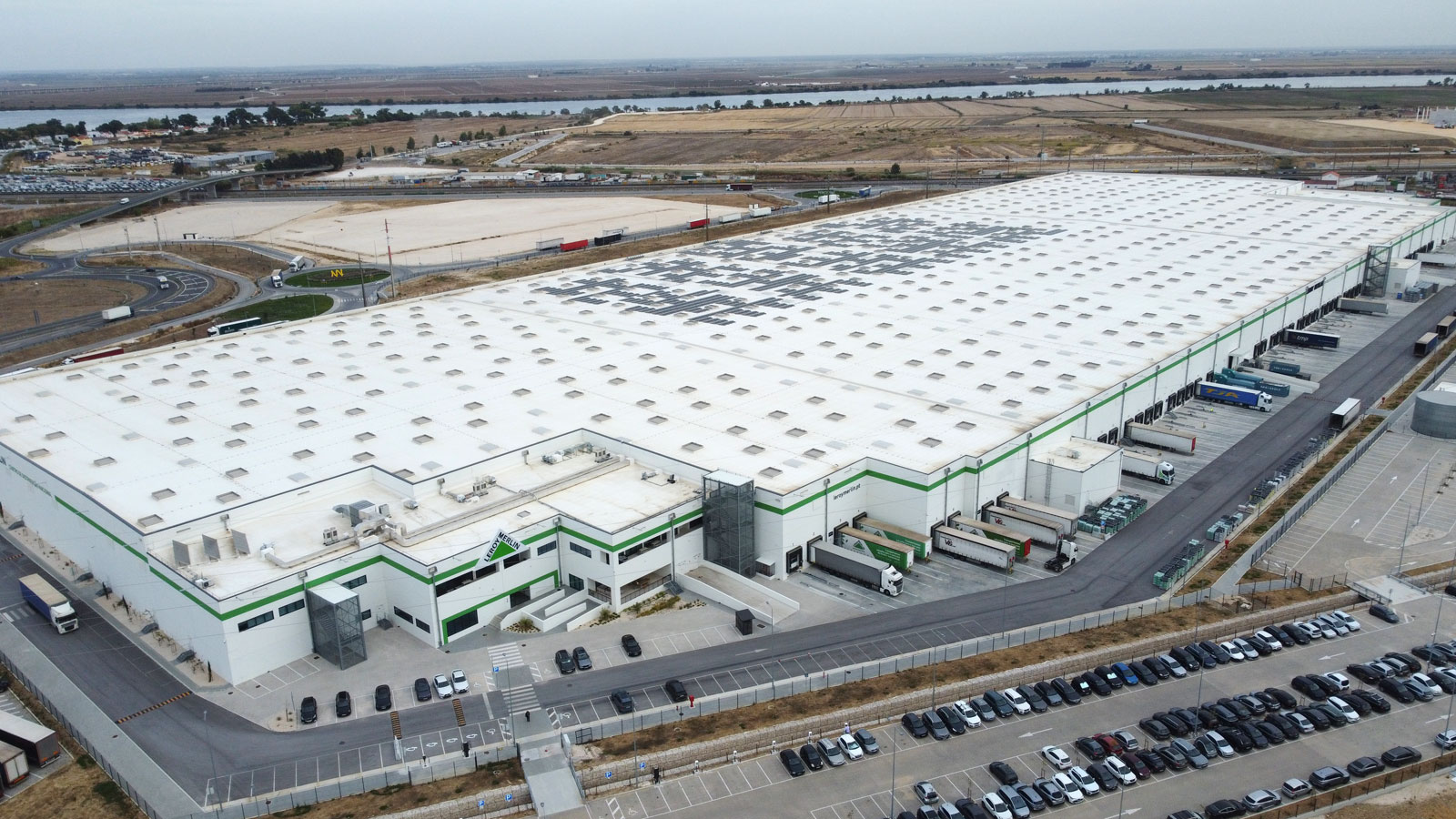Helexia strengthens energy performance of LEROY MERLIN’s largest National Distribution Center in Portugal
